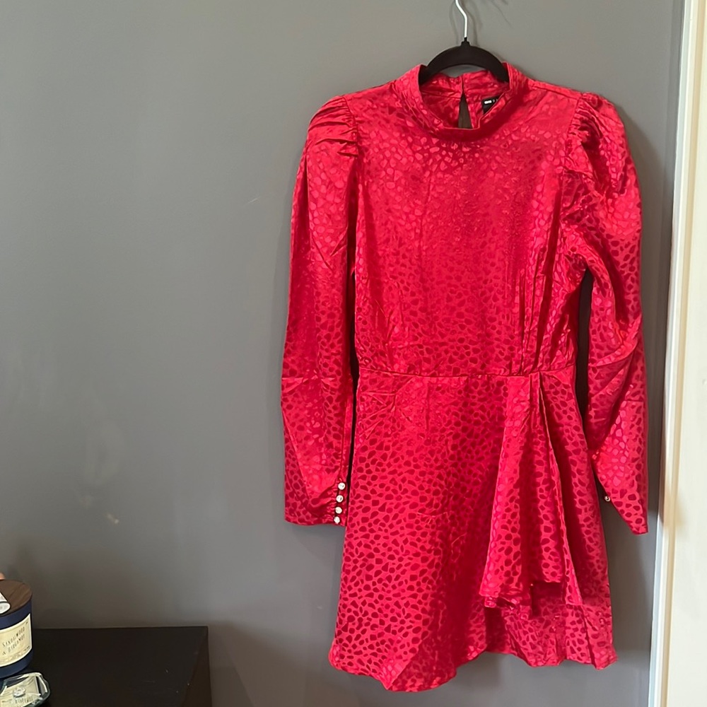 Red high neck mini